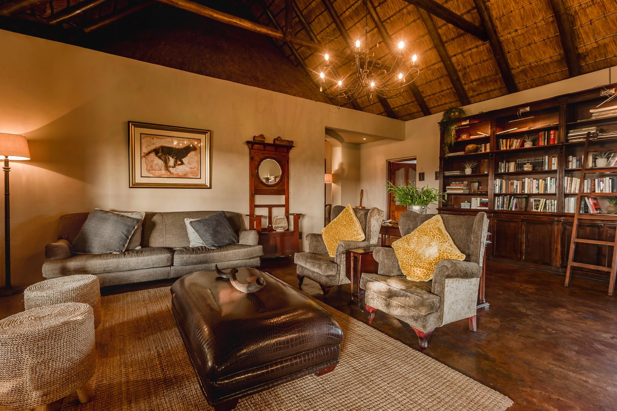 Hlosi Game Lodge - Amakhala Game Reserve Buyskloof Екстериор снимка